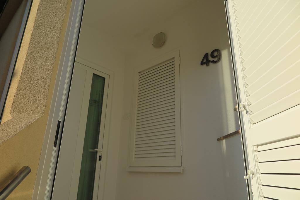 Apartment Omerovic Novalja Exterior foto